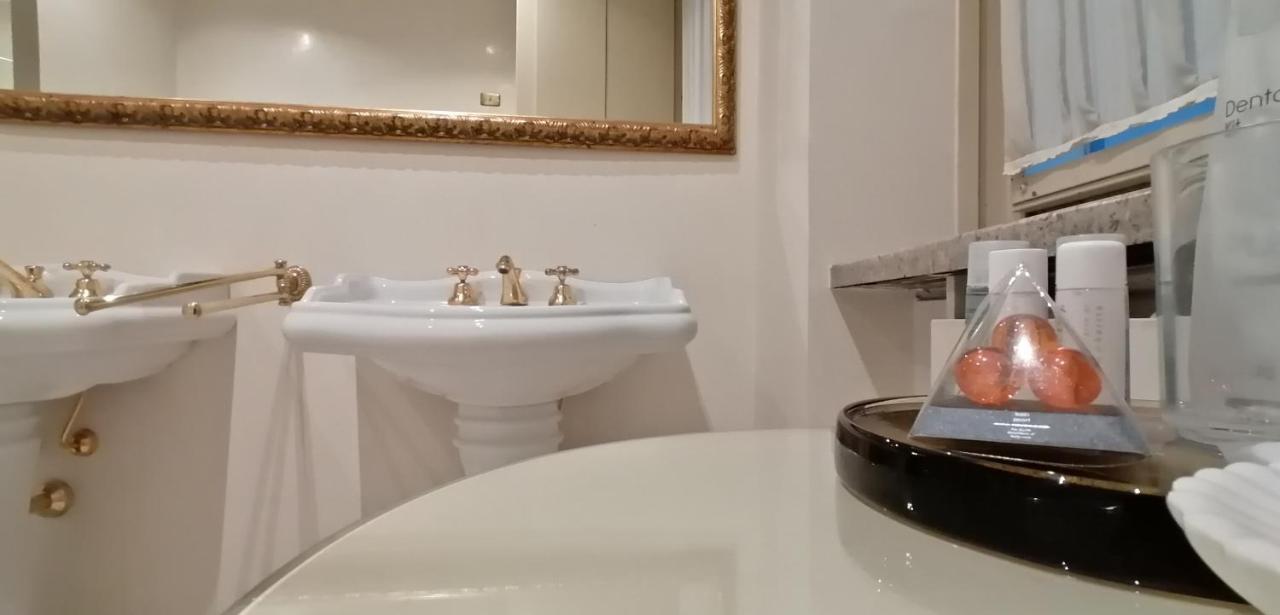 Mercanti Apts Via Passarella Milano Ngoại thất bức ảnh
