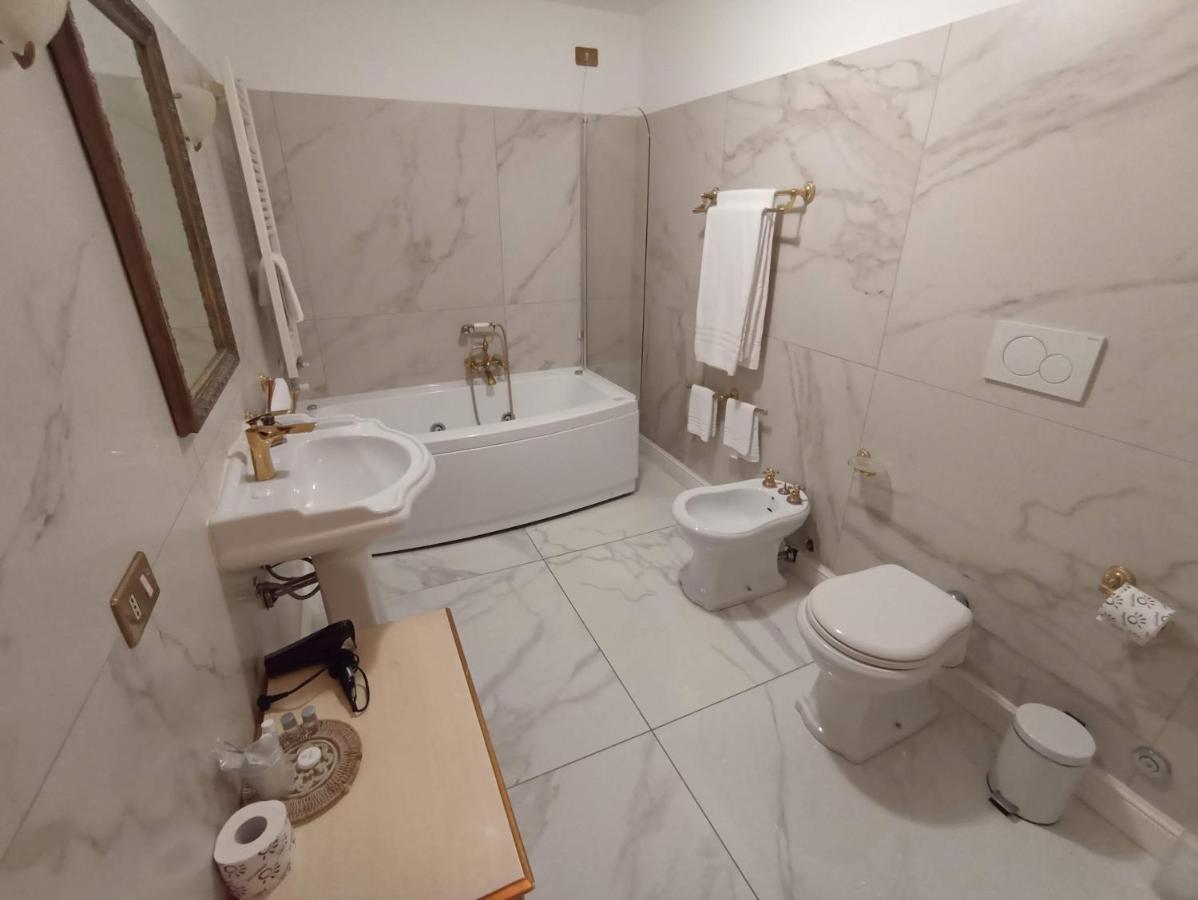 Mercanti Apts Via Passarella Milano Ngoại thất bức ảnh